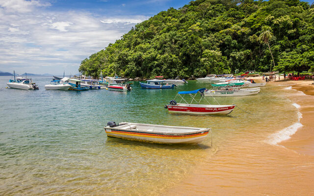 passeios de barco em Ilha Grande - RJ