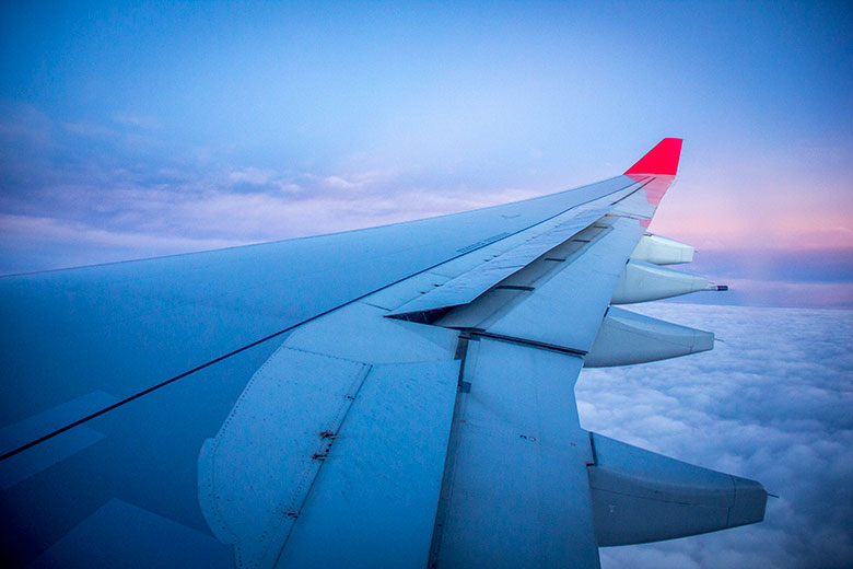 como viajar barato de avião