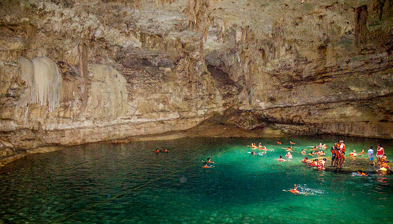 cenotes na Riviera Maya, México