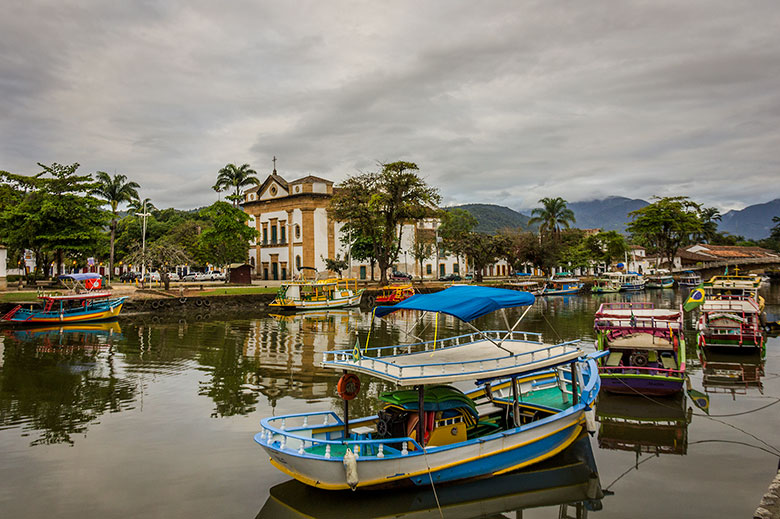 hostels em Paraty centro histórico
