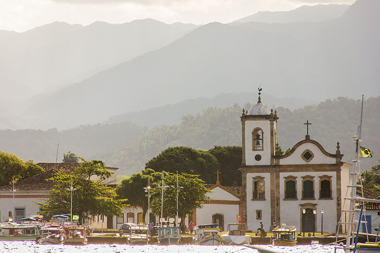 pousadas baratas em Paraty no centro histórico