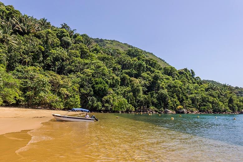 passeio de lancha em Paraty - dicas