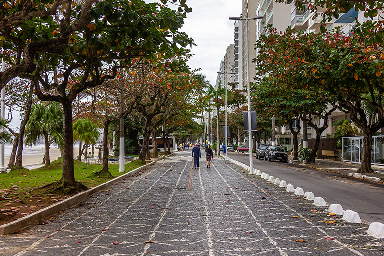 pousada barata Guarujá com café da manhã