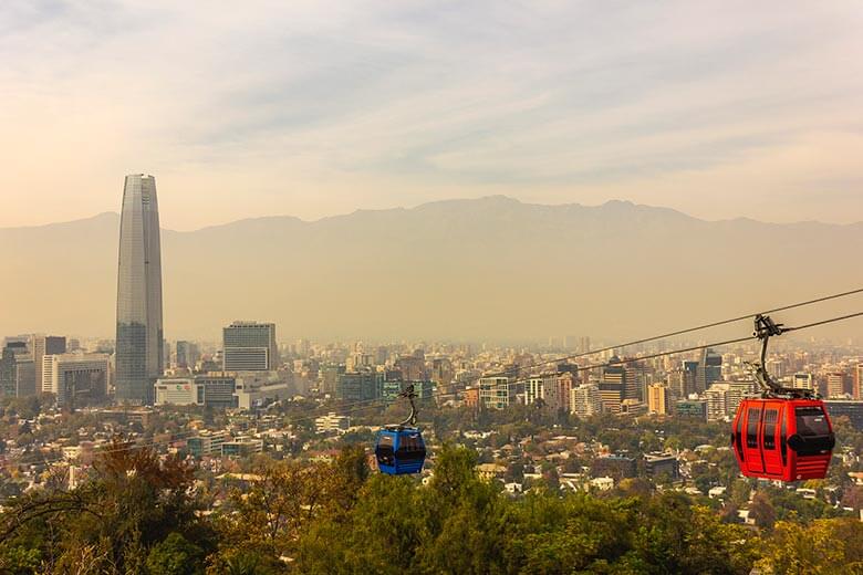 passeio de teleférico em Santiago