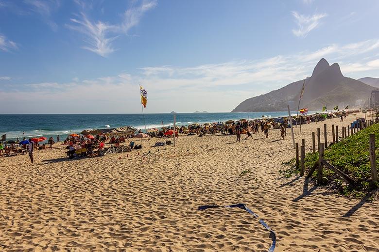 é melhor se hospedar em Copacabana ou Ipanema