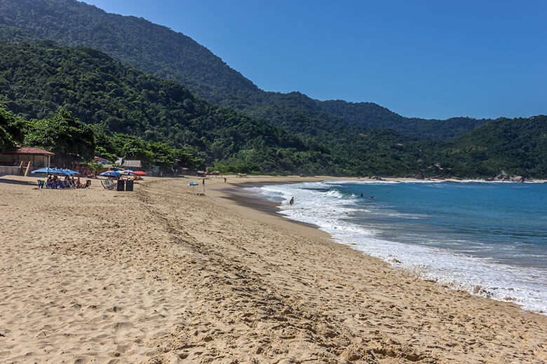 pousadas em Trindade pé na areia