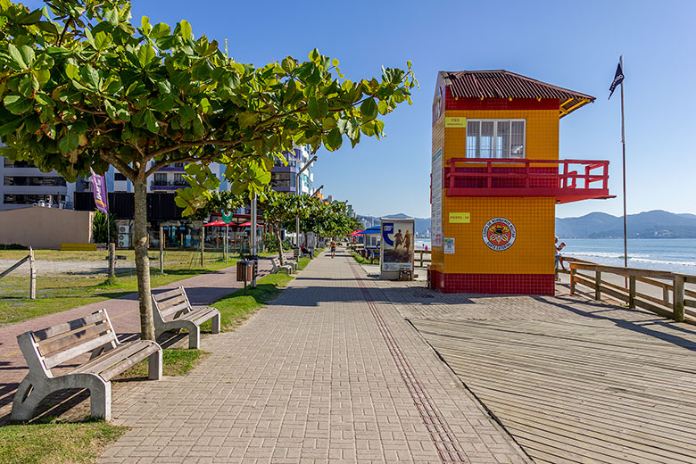 hotel em Meia Praia