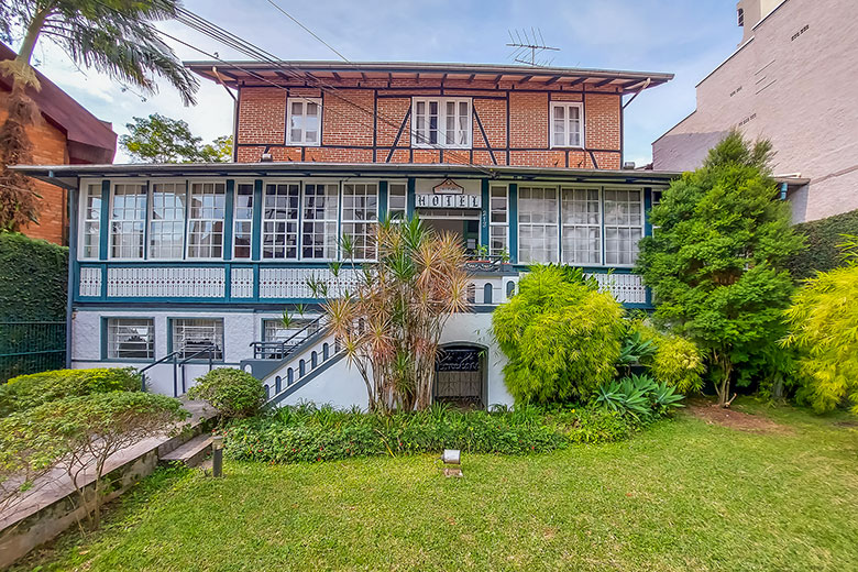 pousadas baratas Blumenau booking