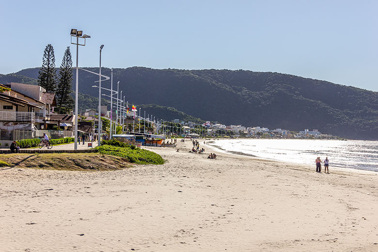 pousadas em Bombinhas de frente para o mar