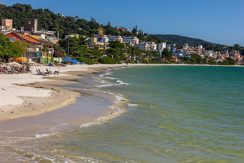 Bombinhas, SC: O que fazer, praias, roteiro e guia completo