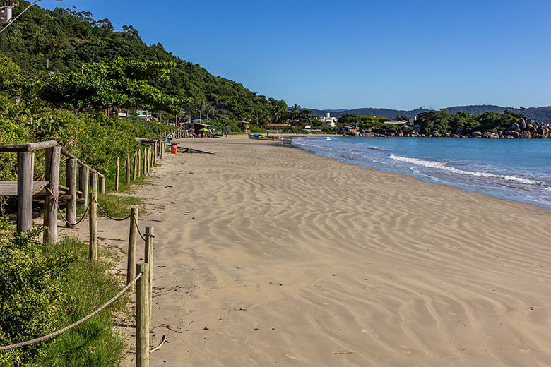 praias mais bonitas de Bombinhas