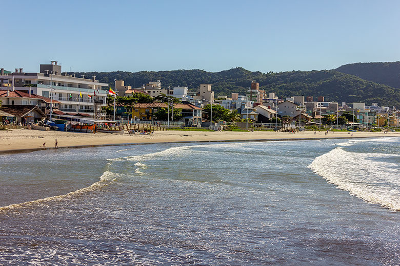 Praia de Bombas