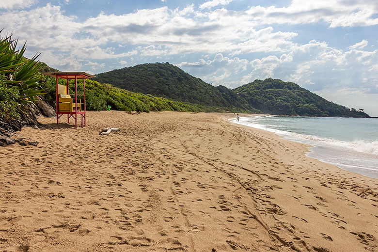 Praia do Buraco