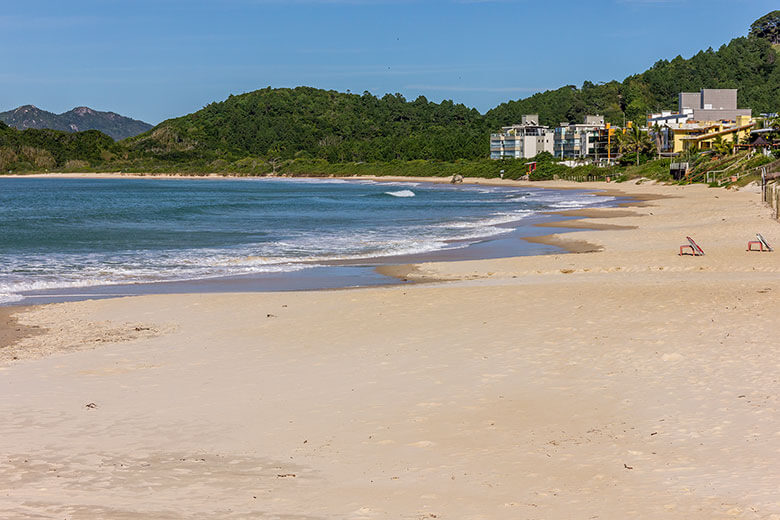 melhor época para fazer uma viagem a Bombinhas