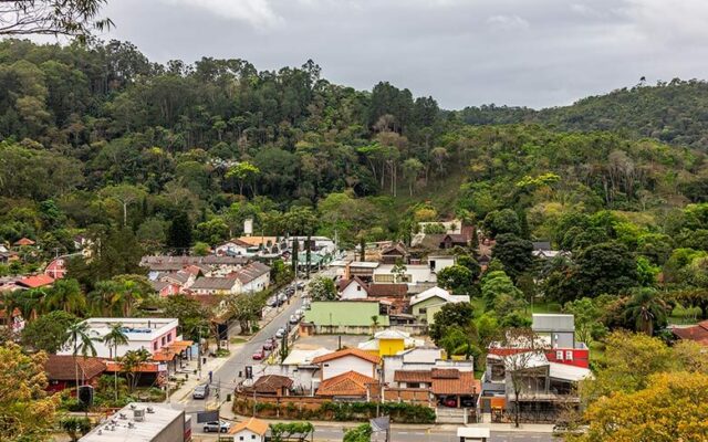 pousadas baratas em Penedo - RJ