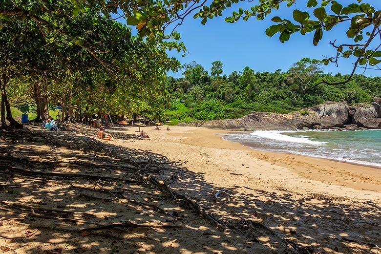 quais são todas as praias de Guarapari?