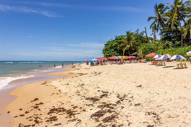 É melhor ficar em Arraial ou em Porto Seguro?