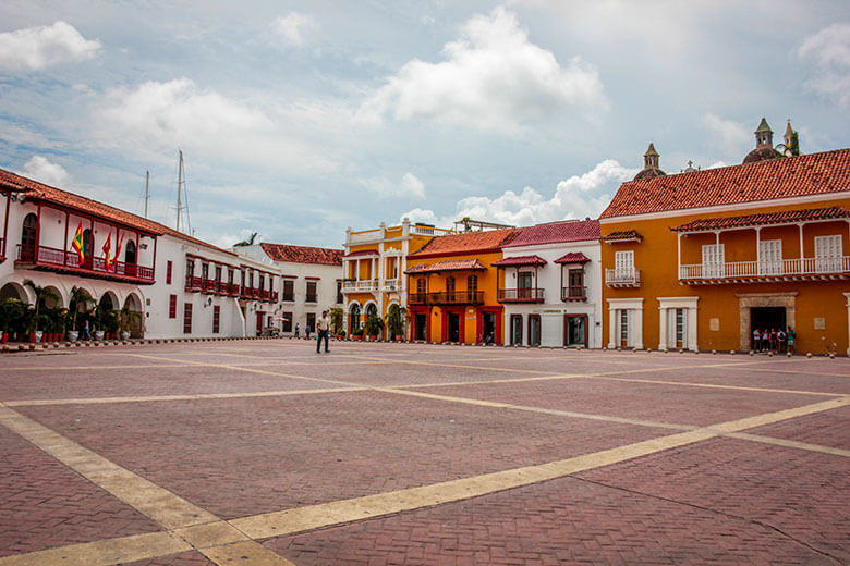 Como chegar a Cartagena de ônibus?