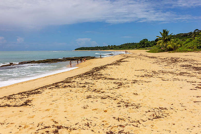 onde fica as praias de Trancoso?