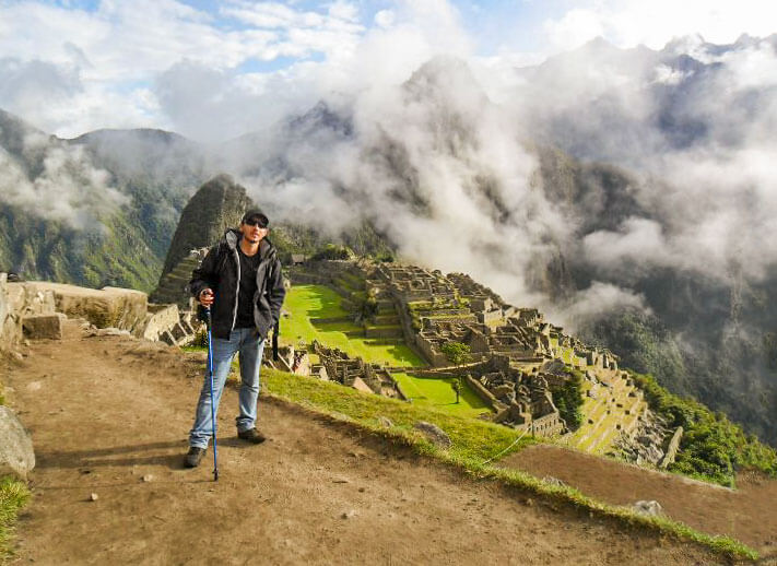 em qual país fica Machu Picchu?