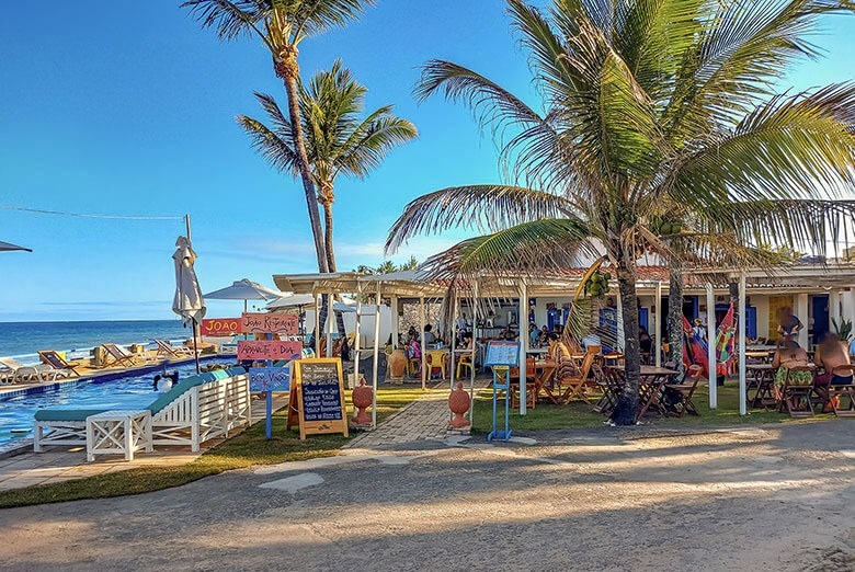 onde comer na Praia de Maracaípe?