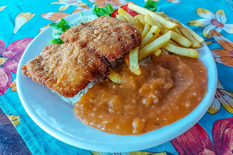 restaurantes na Praia de Maracaípe