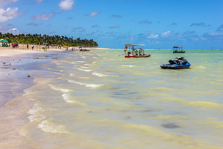 passeio de barco à Praia de Antunes