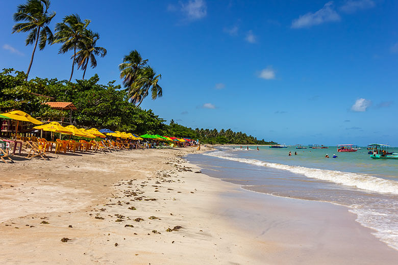 Praia de São Miguel dos Milagres onde fica?