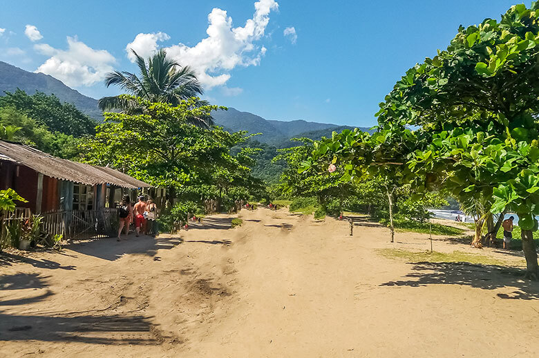 pousadas na Praia de Castelhanos