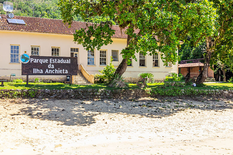 Ilha Anchieta hospedagem