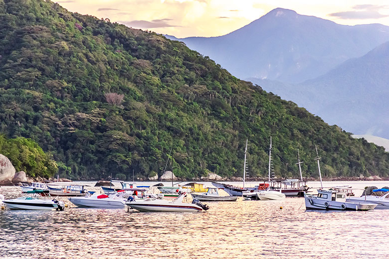 pousadas em Angra dos Reis centro barata